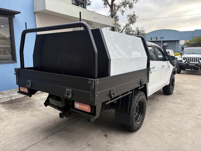 2016 Toyota Hilux SR