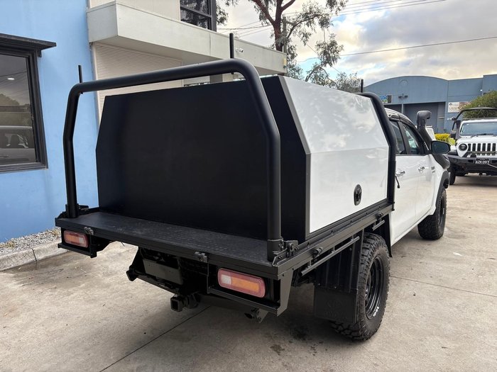 2016 Toyota Hilux SR