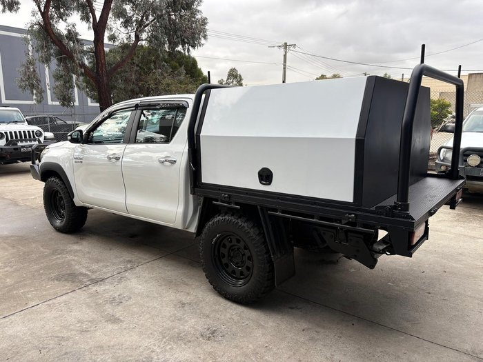 2016 Toyota Hilux SR