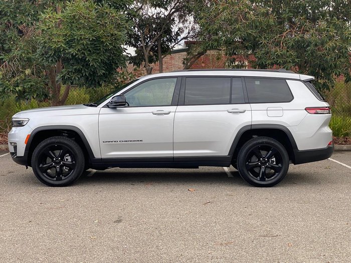 2023 Jeep Grand Cherokee Night Eagle