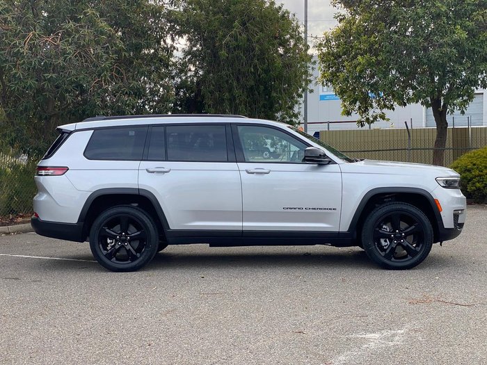 2023 Jeep Grand Cherokee Night Eagle