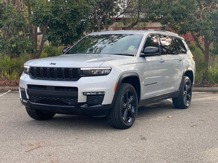 2023 Jeep Grand Cherokee Night Eagle