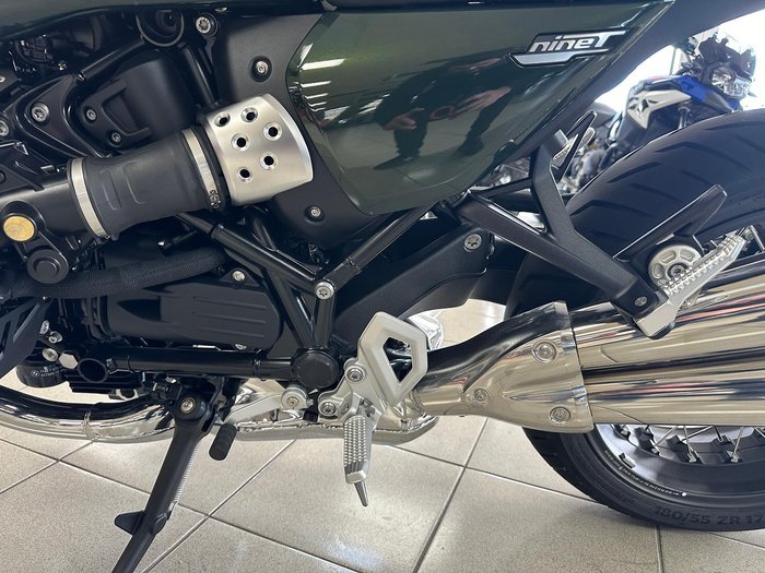 2025 BMW R 12 nineT HL R 12 Green