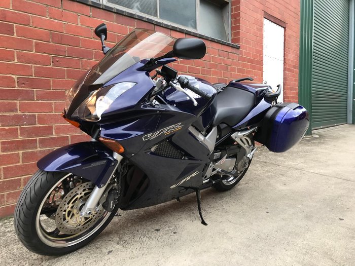 2003 Honda VFR800Fi