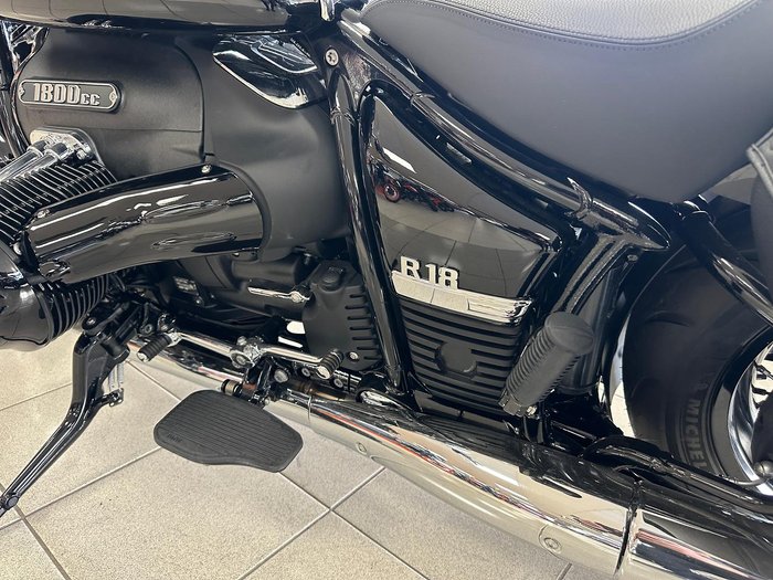 2024 BMW R 18 Classic R 18 Black