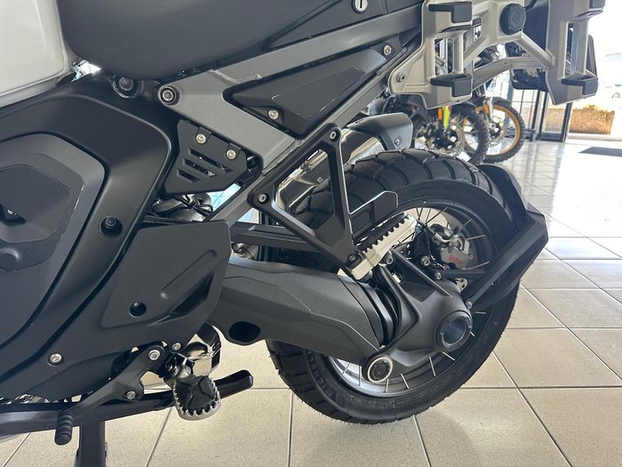 2025 BMW R 1300 GS Adventure Trophy R 1300 White
