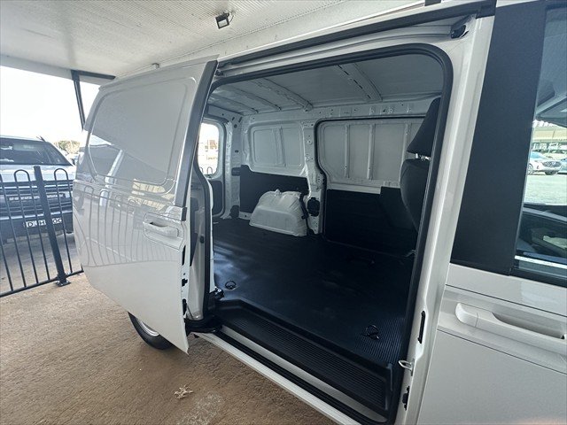2025 HYUNDAI STARIA US4.V3 STARIA LOAD 2S 2.2D TSWING AT CREAMY WHITE