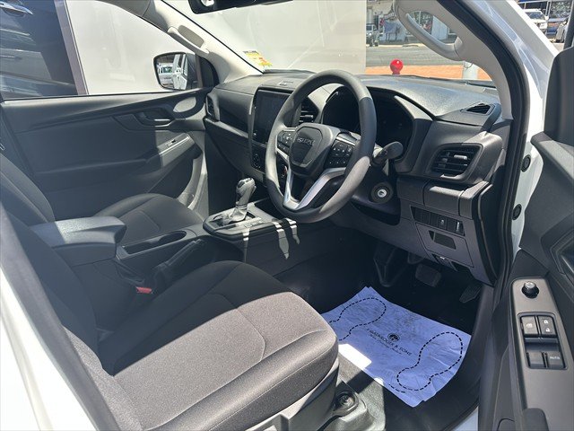 2025 ISUZU D-MAX SX D-MAX MY24 4x4 SINGLE Cab Chassis SX 3.0L AT Mineral White
