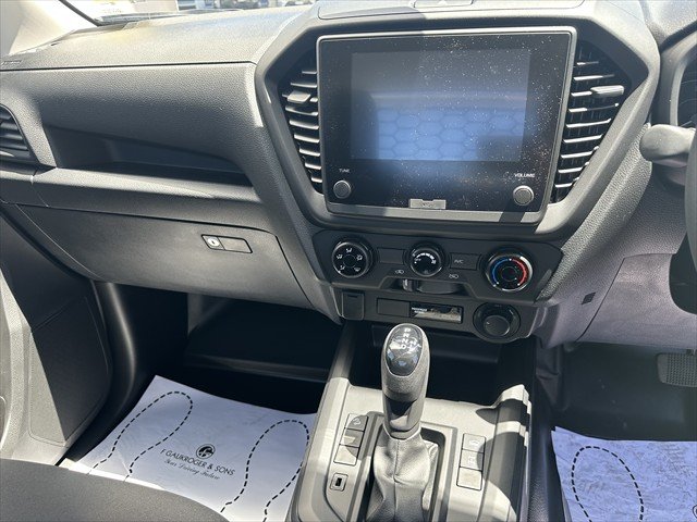 2025 ISUZU D-MAX SX D-MAX MY24 4x4 SINGLE Cab Chassis SX 3.0L AT Mineral White