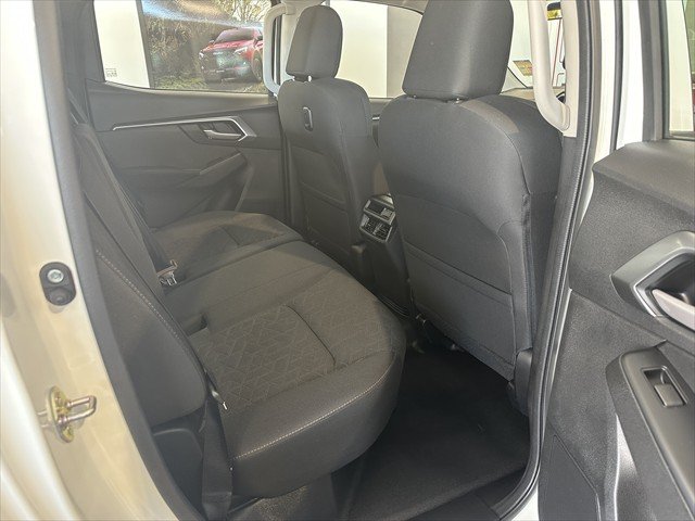 2025 ISUZU D-MAX LSM D-MAX MY24 4x4 CREW UTE LSM 3.0L AT Mineral White