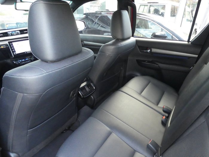 2022 Toyota Hilux 4x4 Hilux 4x4 Rogue 2.8L T Diesel Automatic Double Cab C222140 001