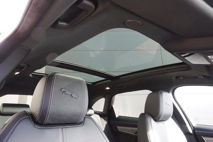 2025 Jaguar F-PACE P250 R-Dynamic SE 90th Anniversary Edition