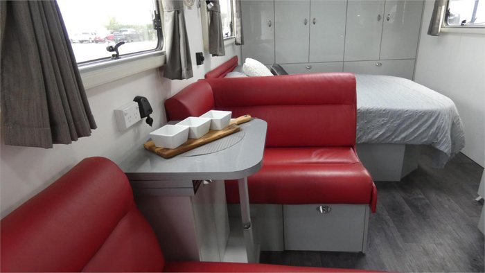 2017 Goldstream 2150 Series White