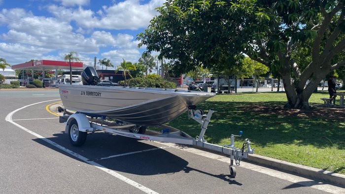 2025 Stacer 379 Territory Striker