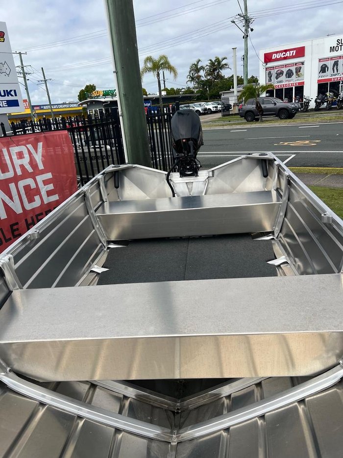 2025 Stacer 379 Territory Striker