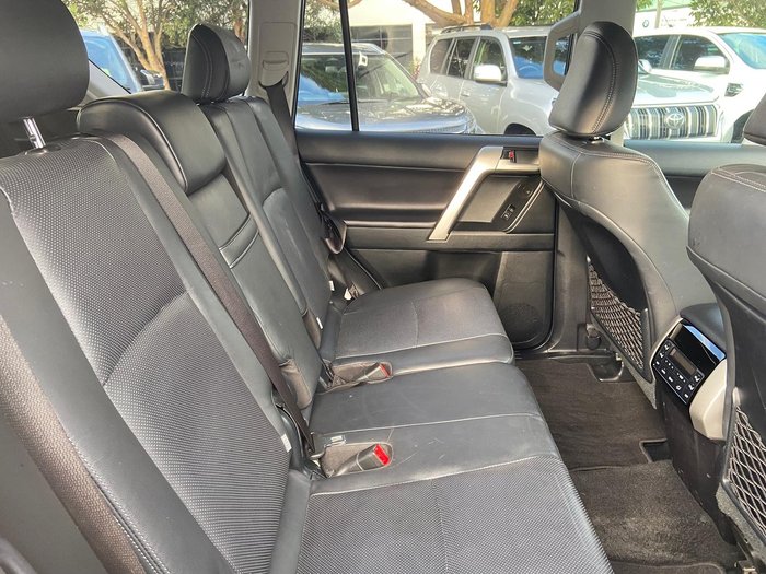 2018 Toyota Landcruiser Prado VX