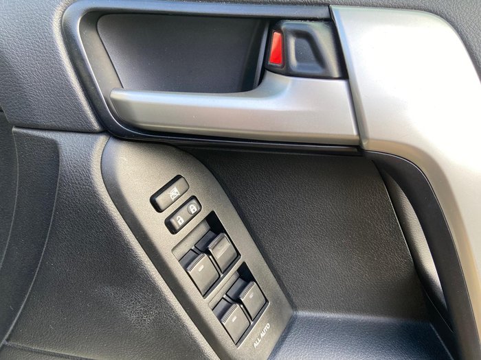 2018 Toyota Landcruiser Prado VX