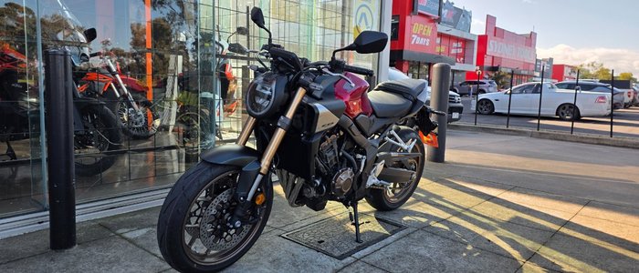 2024 Honda CB650R RED