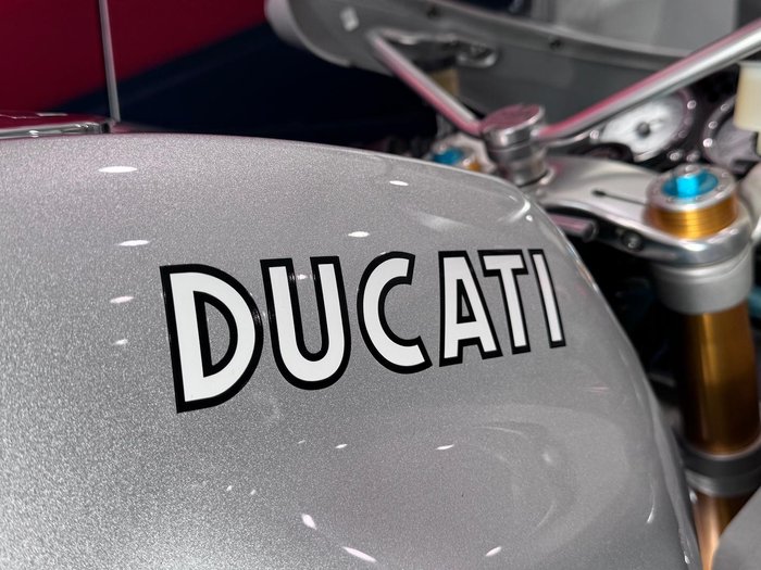 2005 Ducati Paul Smart 1000 SportClassic Silver