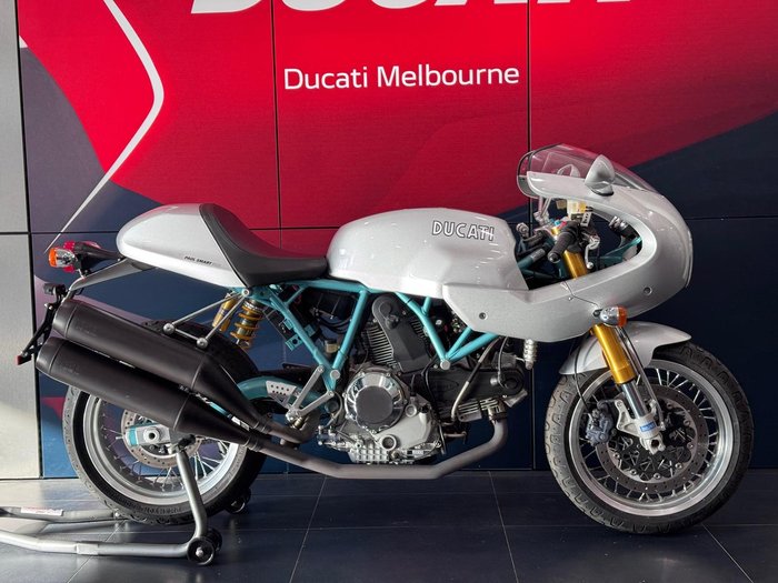 2005 Ducati Paul Smart 1000 SportClassic Silver