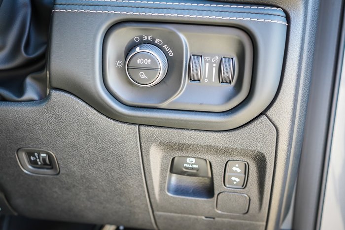 2024 RAM 1500 Laramie Sport Hurricane SO RamBox