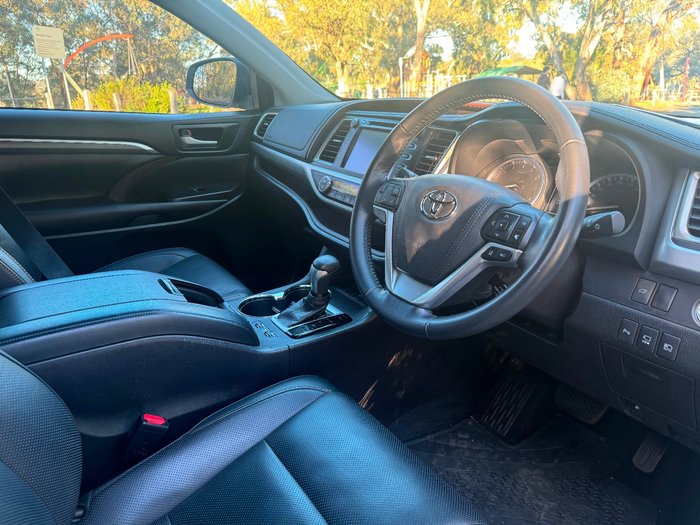 2017 Toyota Kluger Grande