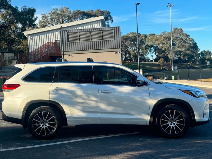 2017 Toyota Kluger Grande