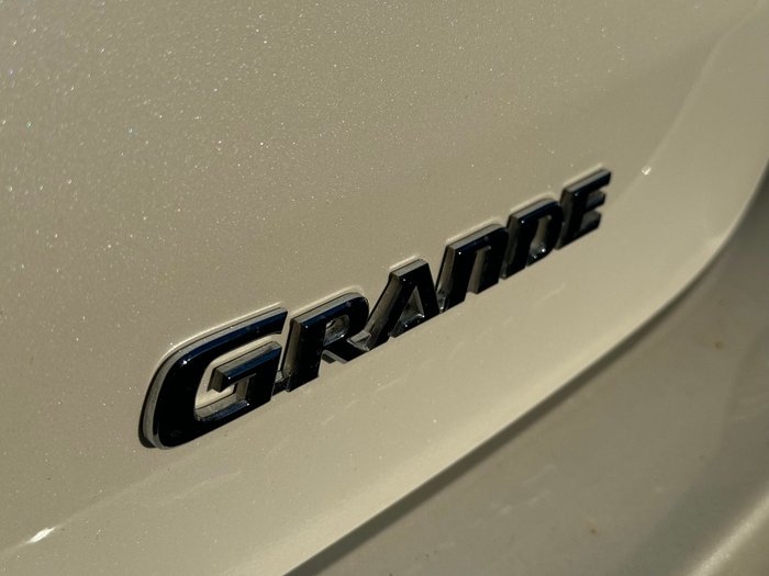 2017 Toyota Kluger Grande