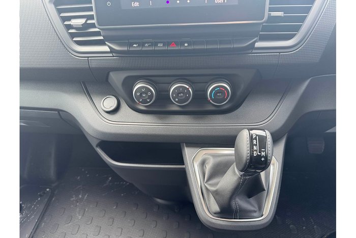 2024 Renault Trafic Premium