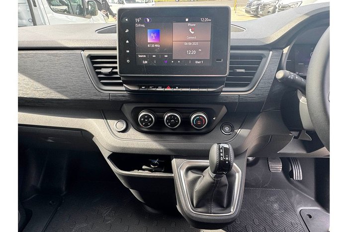 2024 Renault Trafic Premium