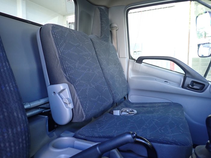 2022 HINO DUTRO 917 WHITE