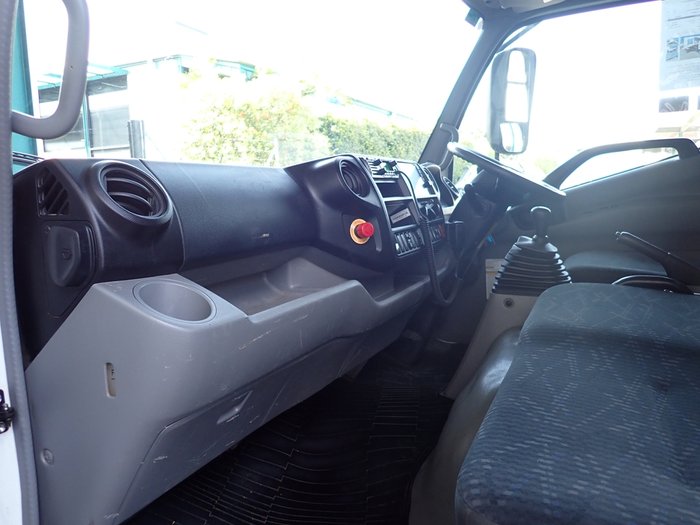 2022 HINO DUTRO 917 WHITE
