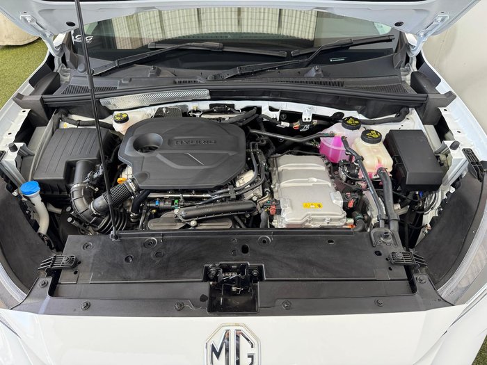 2024 MG ZS Essence Hybrid+
