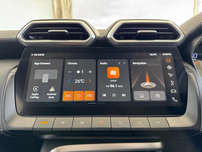 2024 MG ZS Essence Hybrid+