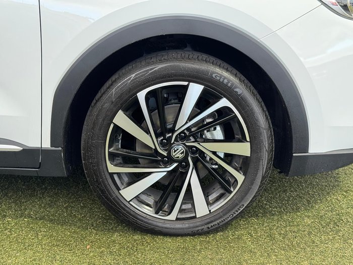 2024 MG ZS Essence Hybrid+