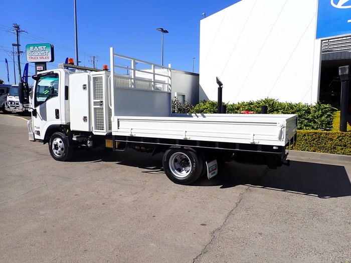 2016 ISUZU NPR 45-155 WHITE