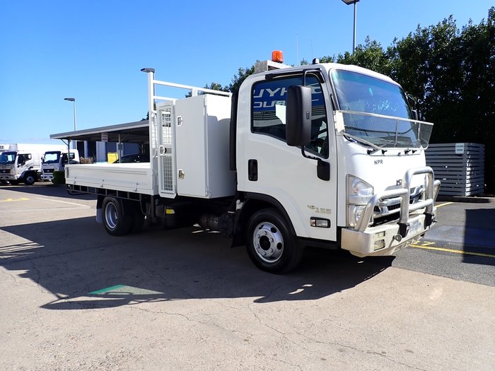 2016 ISUZU NPR 45-155 WHITE