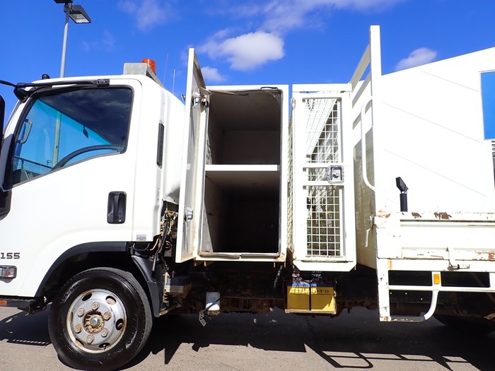 2016 ISUZU NPR 45-155 WHITE