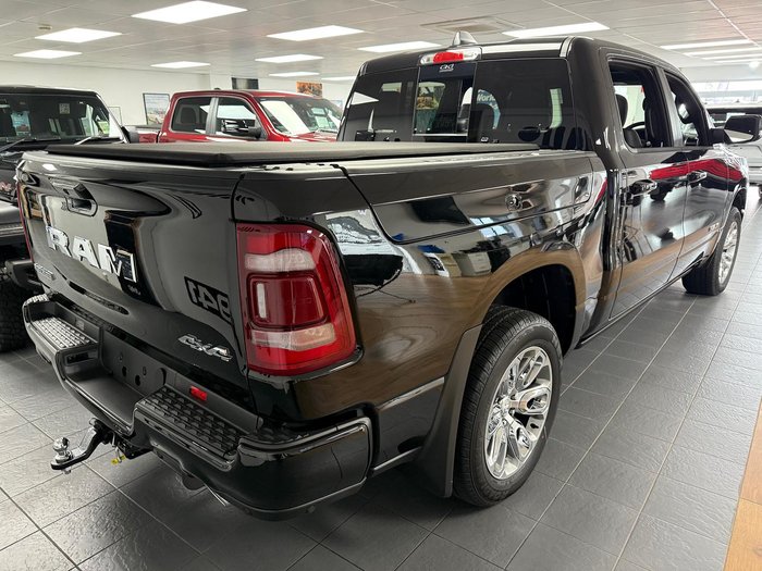 2024 RAM 1500 Laramie Sport RamBox