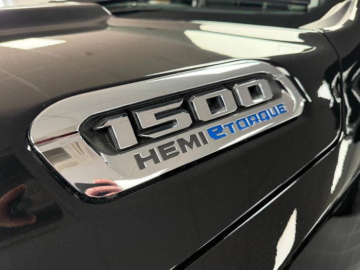 2024 RAM 1500 Laramie Sport RamBox