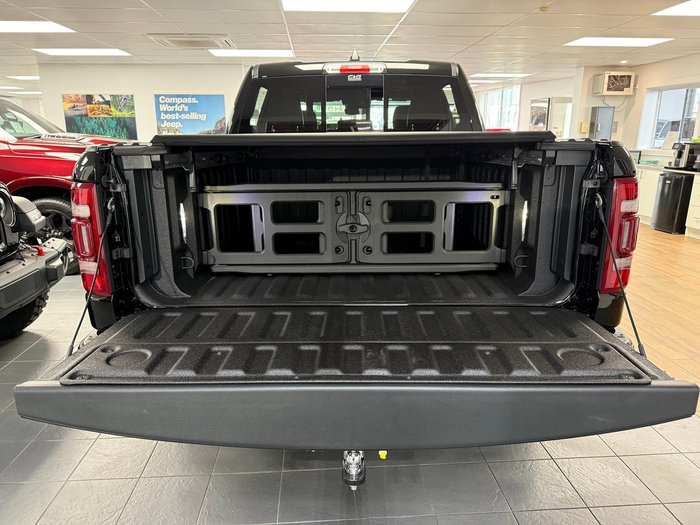 2024 RAM 1500 Laramie Sport RamBox