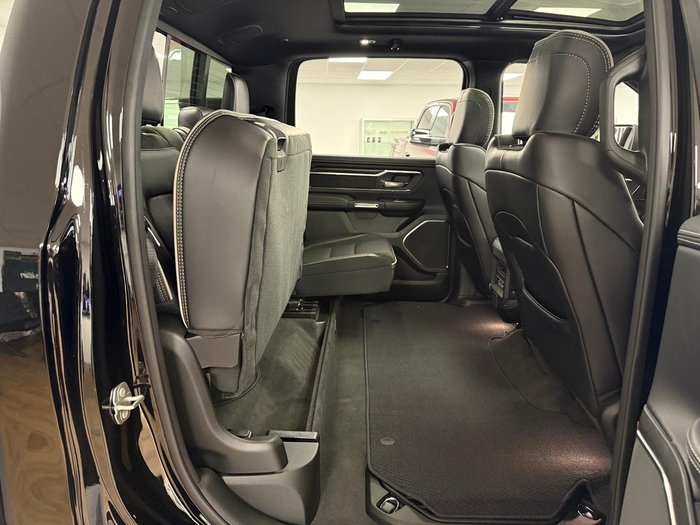 2024 RAM 1500 Laramie Sport RamBox