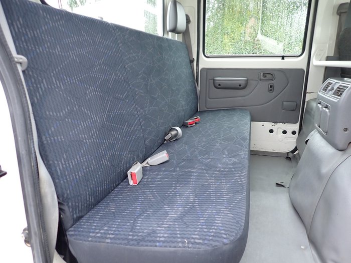 2014 HINO DUTRO 300 WHITE