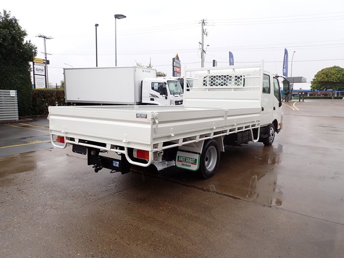 2014 HINO DUTRO 300 WHITE