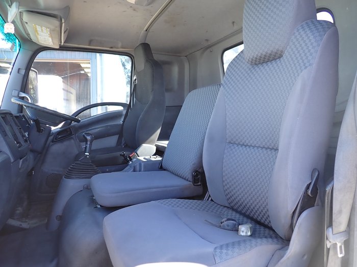 2011 ISUZU FVR 1000 WHITE