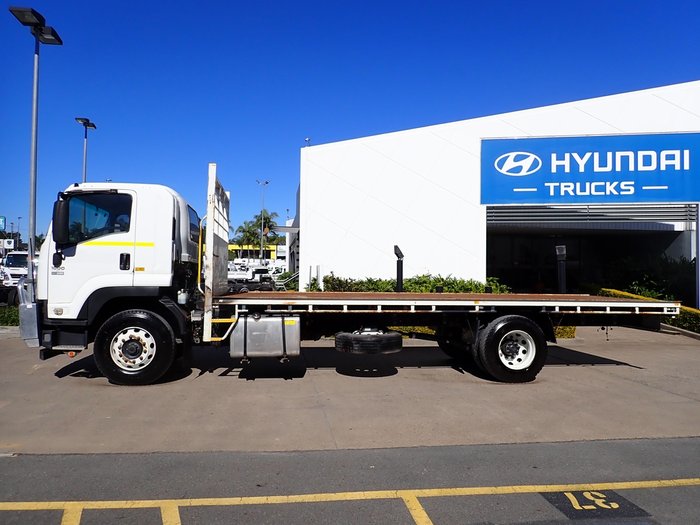 2011 ISUZU FVR 1000 WHITE