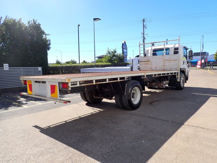 2011 ISUZU FVR 1000 WHITE