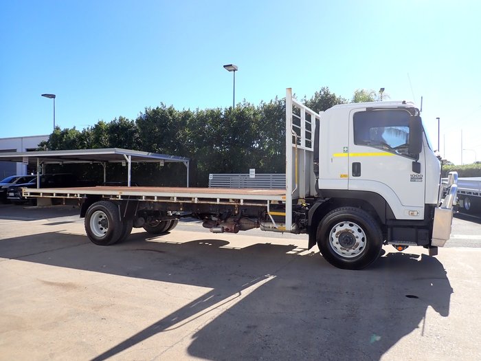 2011 ISUZU FVR 1000 WHITE