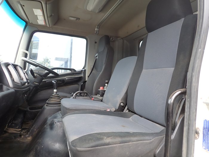 2016 HINO FE 1426 WHITE