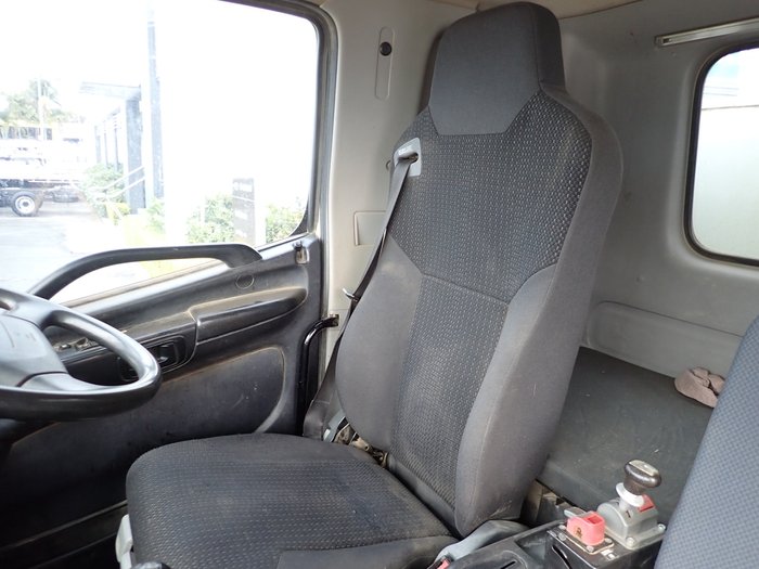 2016 HINO FE 1426 WHITE